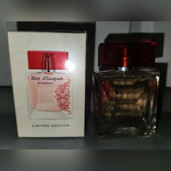 Reve d'Escapade by Givenchy Eau De Toilette Spray / EDT; 50ml / 1.7 fl oz - Picture 5 of 8